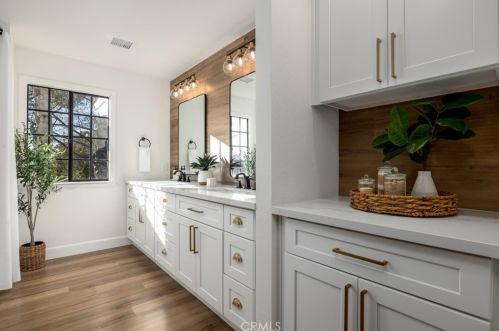 1232 Pleiades Dr, Vista CA  92084-6531 exterior