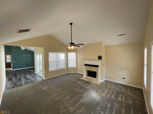 203 Katherine Ct, Carrollton, GA 30117-5276