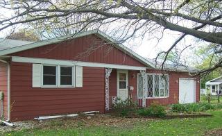 216 Pine St, Oneida, IL 61467-5109