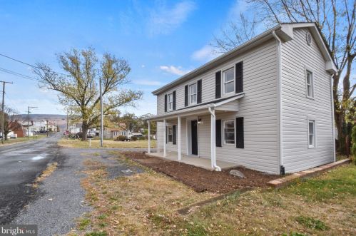 169 Lee St, New Market, VA 22844-9678