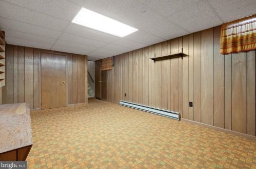 1035 Devonshire Rd, Lancaster PA  17601-1610 exterior