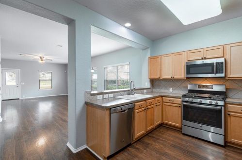 510 Honeysuckle Vine Dr, Richmond TX  77469-4799 exterior