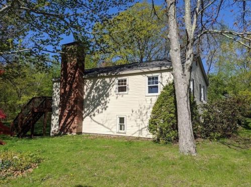 30 Lovell Rd, Stratham, NH 03885-2218