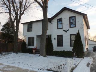 555 12th St, Romeoville, IL 60441-3628