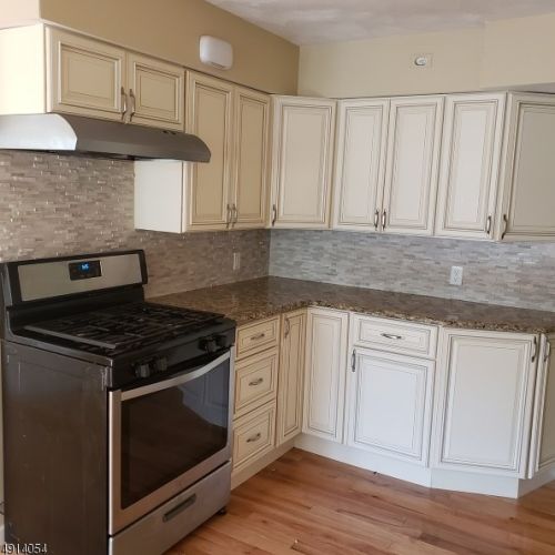 14 Hunterdon Rd, Town Center, NJ 07052-1604