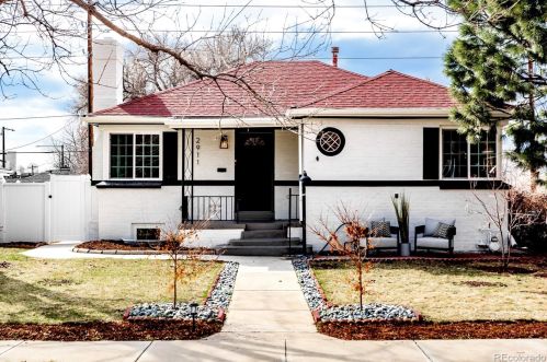 2911 Albion St, Denver, CO 80207-2604