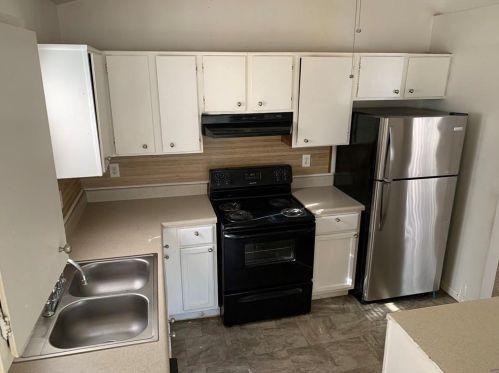 5535 Glen Haven Dr, Atlanta, GA 30349-6467