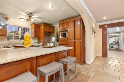 907 Marjan St, Anaheim CA  92806-4823 exterior