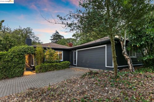 6 Sunset Ln, Berkeley, CA 94708-1553