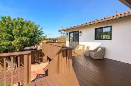 2063 Grandview St, Oceanside CA  92054-5618 exterior