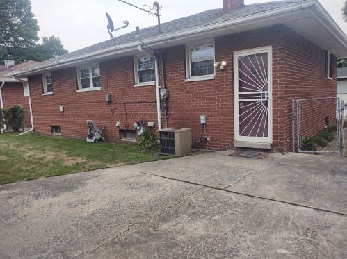 3132 19th Pl, Gary, IN 46404-2625