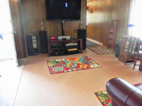 50 Beaver Ave, Lakehurst, NJ 08759-3668