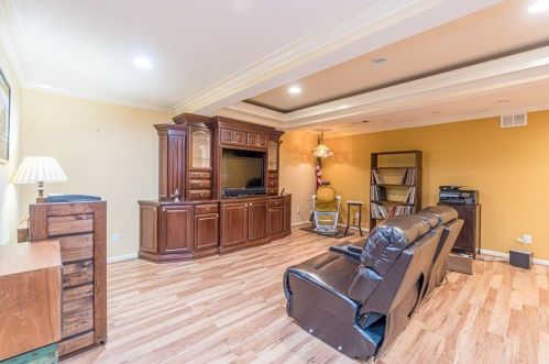 2101 Bohler Rd, Atlanta GA  30318-1515 exterior