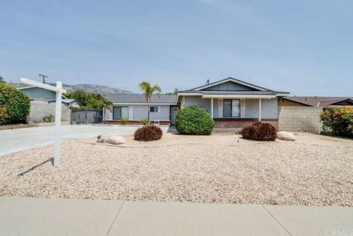 572 Willowgrove Ave, Glendora, CA 91741-2368