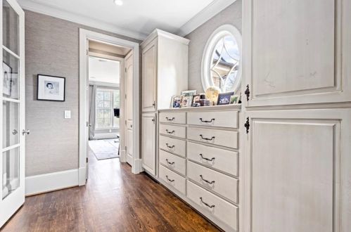 395 Beverly Rd, Atlanta GA  30309-2728 exterior