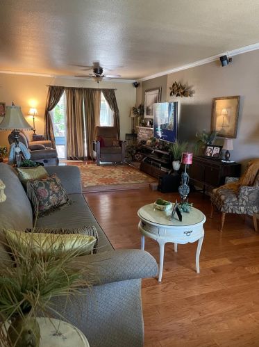 630 Hayfield Ct, Turlock, CA 95380-2516