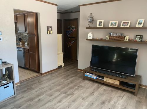 516 Liberty Pl, Hobart IN 46342-4659 exterior