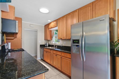 1225 Juliet Ct, Concord, CA 94521-3313