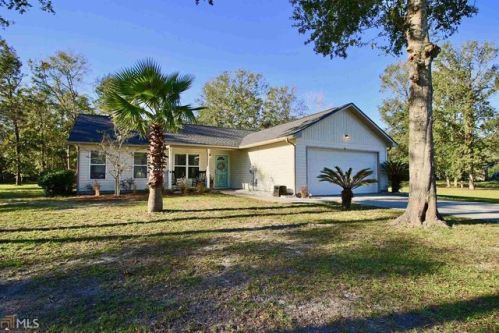 43 Windsor Cir, Woodbine, GA 31569-4125