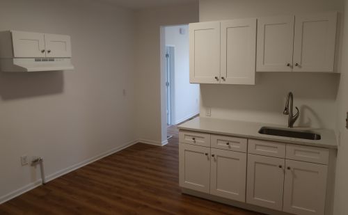 8632 Baltimore Ave, Chicago, IL 60617-2682