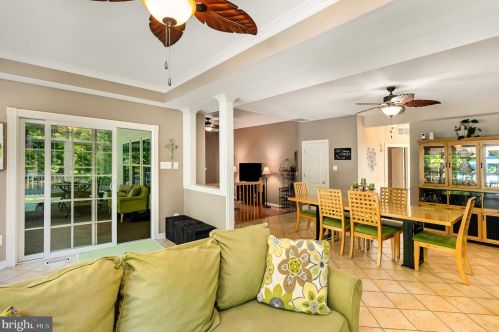 2318 Queensbury Dr, Fallston MD  21047-2928 exterior