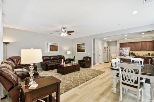 692 Brampton Ave, Rialto, CA 92376-4806