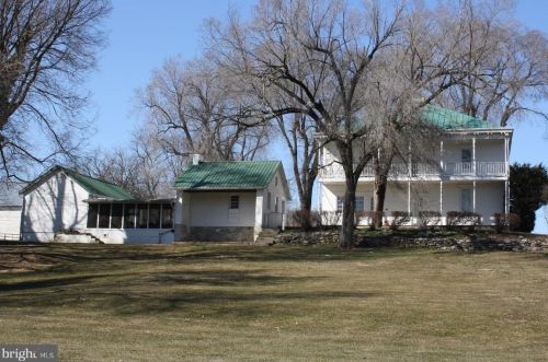 1010 Walnut St, Carlisle, PA 17013-3554