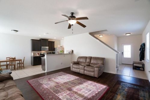 1501 Treeta Trl, Uhland TX  78640 exterior