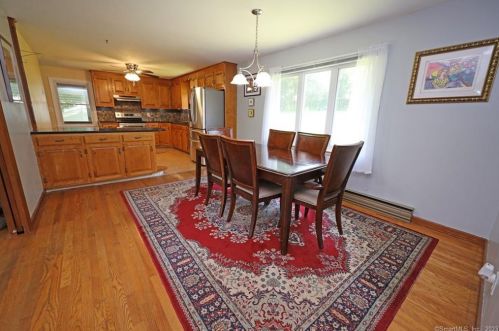 122 Scenic Dr, Southington, CT 06489-4009