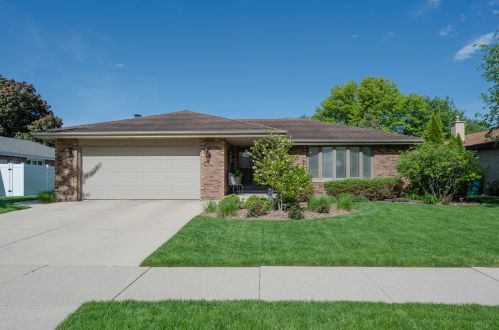 15350 Catalina Dr, Orland Park, IL 60462-4324