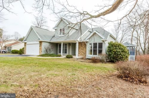 115 Peace Pipe Ln, Hedgesville, WV 25427-5330