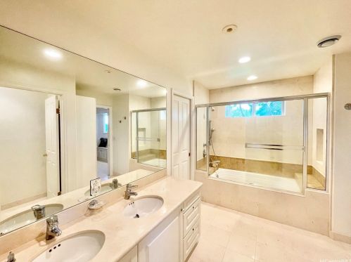 971 Koae St, Honolulu HI  96816-5004 exterior