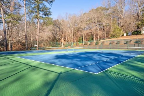 903 Riverview Dr, Marietta GA  30067-4512 exterior