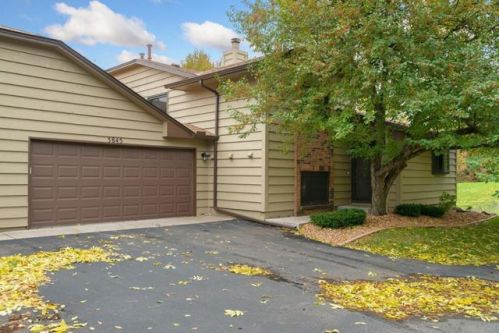 3845 Orchid Ln, Minneapolis MN  55446-3231 exterior