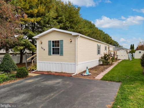 208 Saddleford Ct, Lancaster, PA 17603-2188