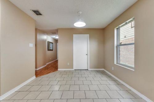 4932 Waterford Dr, Fort Worth TX  76179-4150 exterior