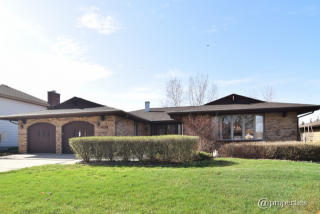 1189 Lynnfield Ln, Hanover Park, IL 60103-1618