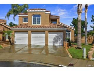 592 Eveningsong Ln, Anaheim, CA 92808-1616