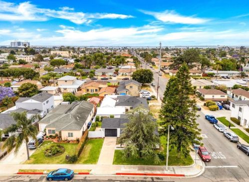 156 4 Ave, Chula Vista CA  91910-1707 exterior