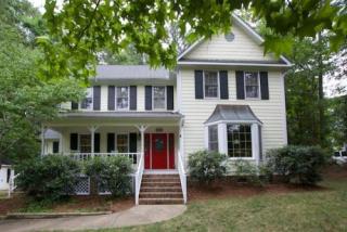 17 Clearwater Dr, Durham, NC 27707-5365
