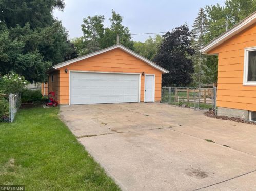 845 Cannon Ave, Saint Paul MN  55126-3831 exterior
