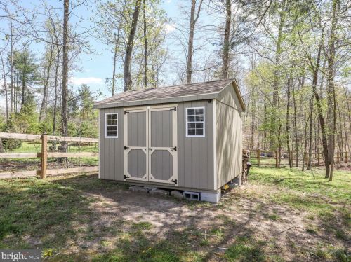 342 Executive Way, Hedgesville WV  25427-5770 exterior