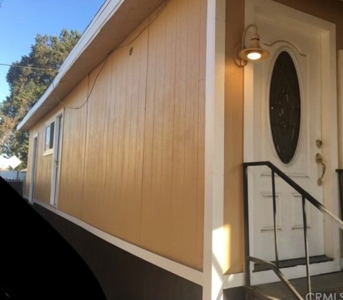 1740 Santa Fe Ave, Compton, CA 90221-1040