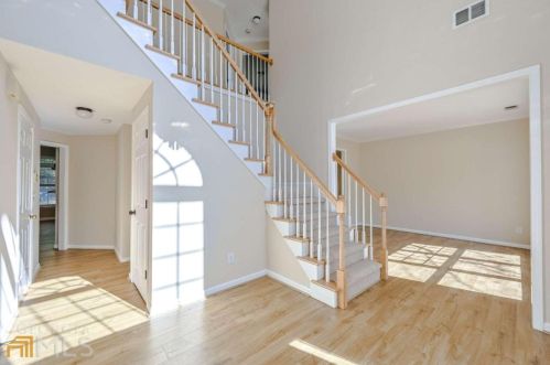 1453 Brentwood Dr, Marietta, GA 30062-2033
