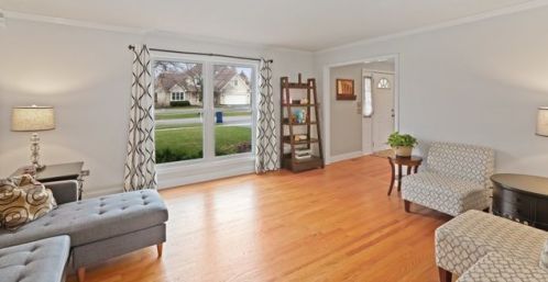 1752 Frost Ln, Naperville, IL 60564-5165