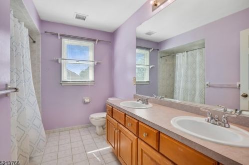 25 Marjaleen Dr, Dover NJ  07869-3411 exterior