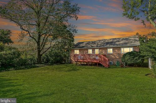 6003 Hanover Ave, Springfield, VA 22150-3721