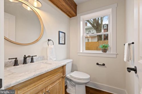 517 Marion St, Lancaster PA  17603-3026 exterior