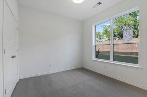 1733 Cantey St, Fort Worth TX  76110-2946 exterior