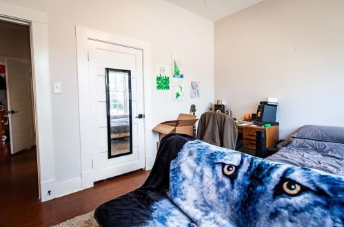 207 39th St, Austin TX  78751-5030 exterior